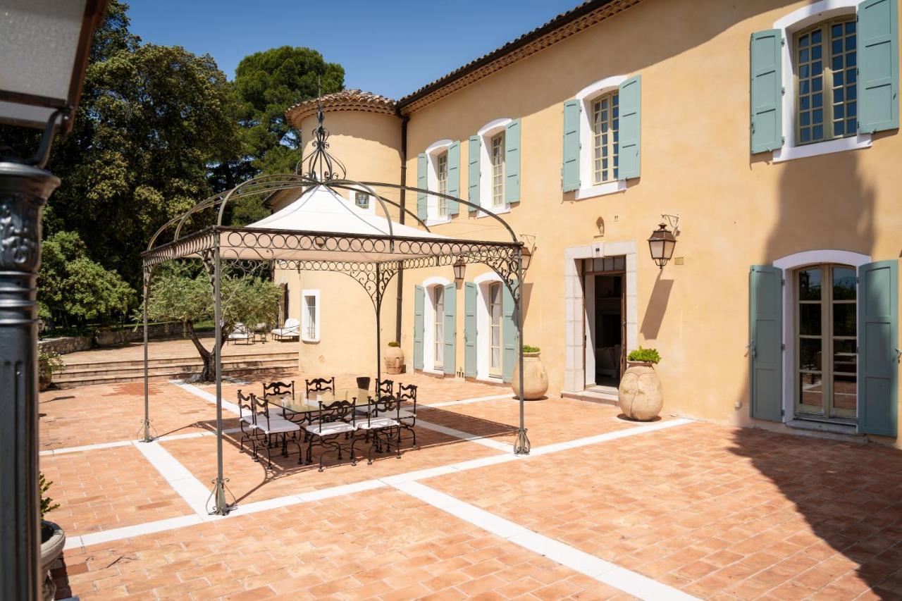 Chateau Les Crostes Lorgues Exterior photo