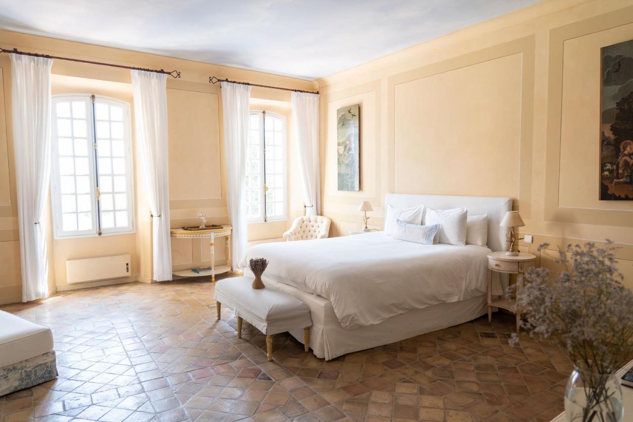 Chateau Les Crostes Lorgues Exterior photo
