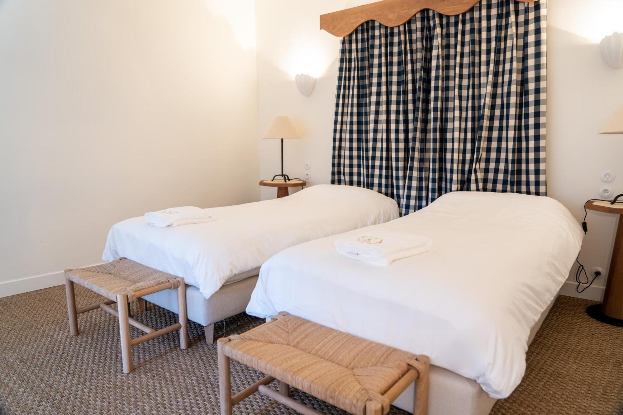 Chateau Les Crostes Lorgues Room photo
